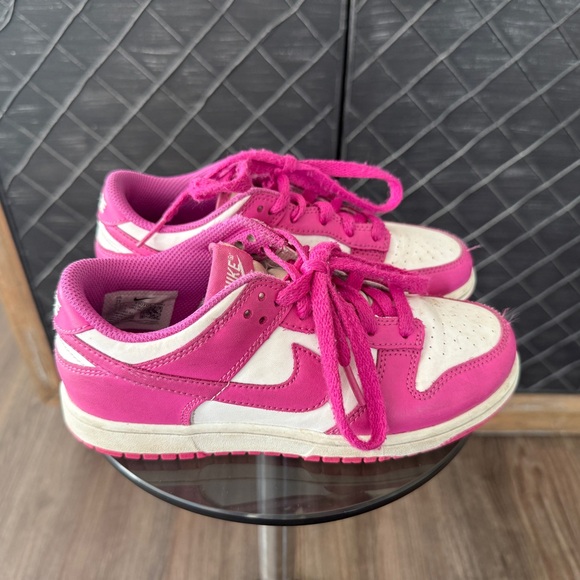 Nike Dunk Low Little Girls sneakers - Picture 1 of 8